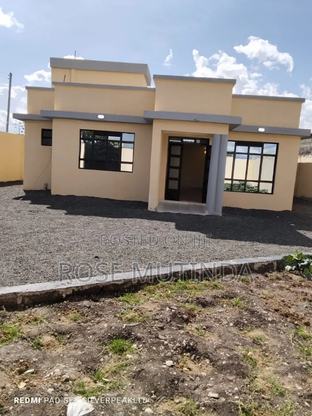 Furnished 3bdrm Maisonette in Malaa for sale