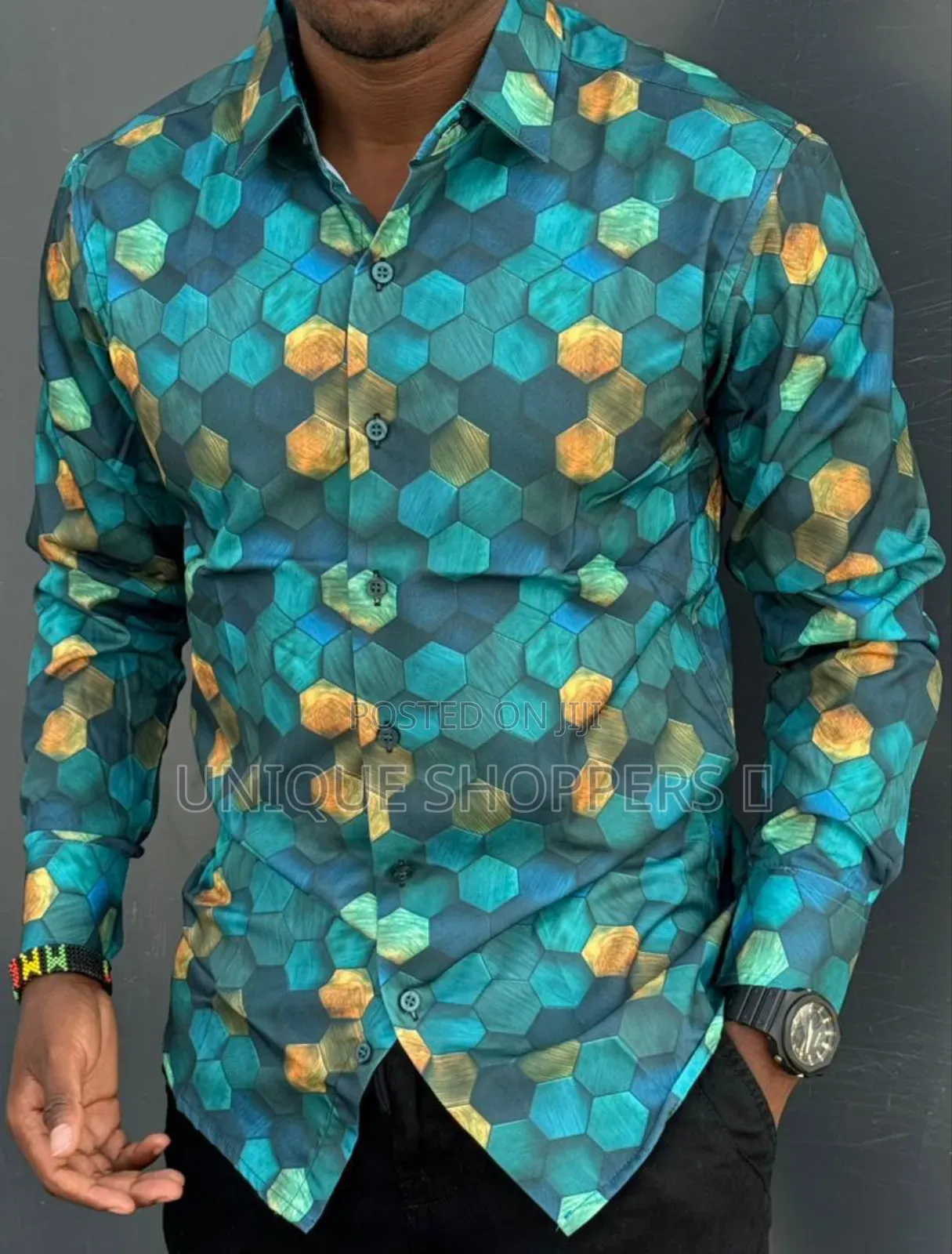 Shirti Kali Sana Available