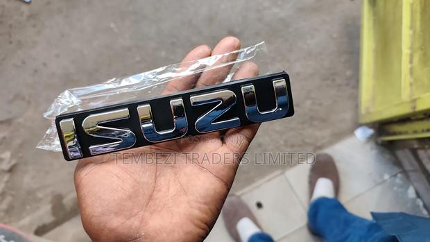 Front Grille Isuzu Logo/Name - main view