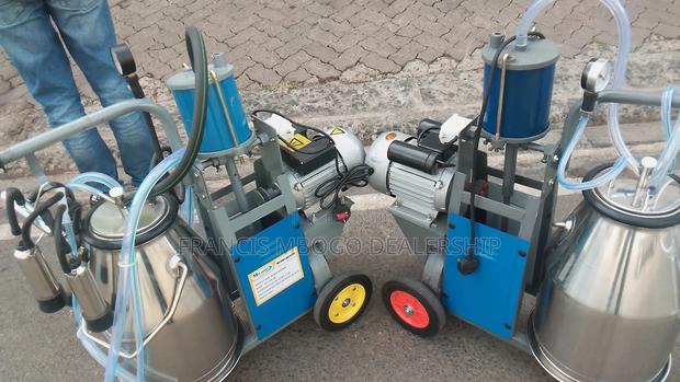 High Efficient Milking Machine