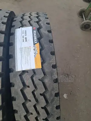 Roadmax Ap 11r22.5