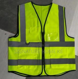 Reflector Jacket With A Zip - thumbnail 2