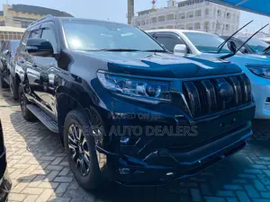 Toyota Land Cruiser Prado 2022 Black