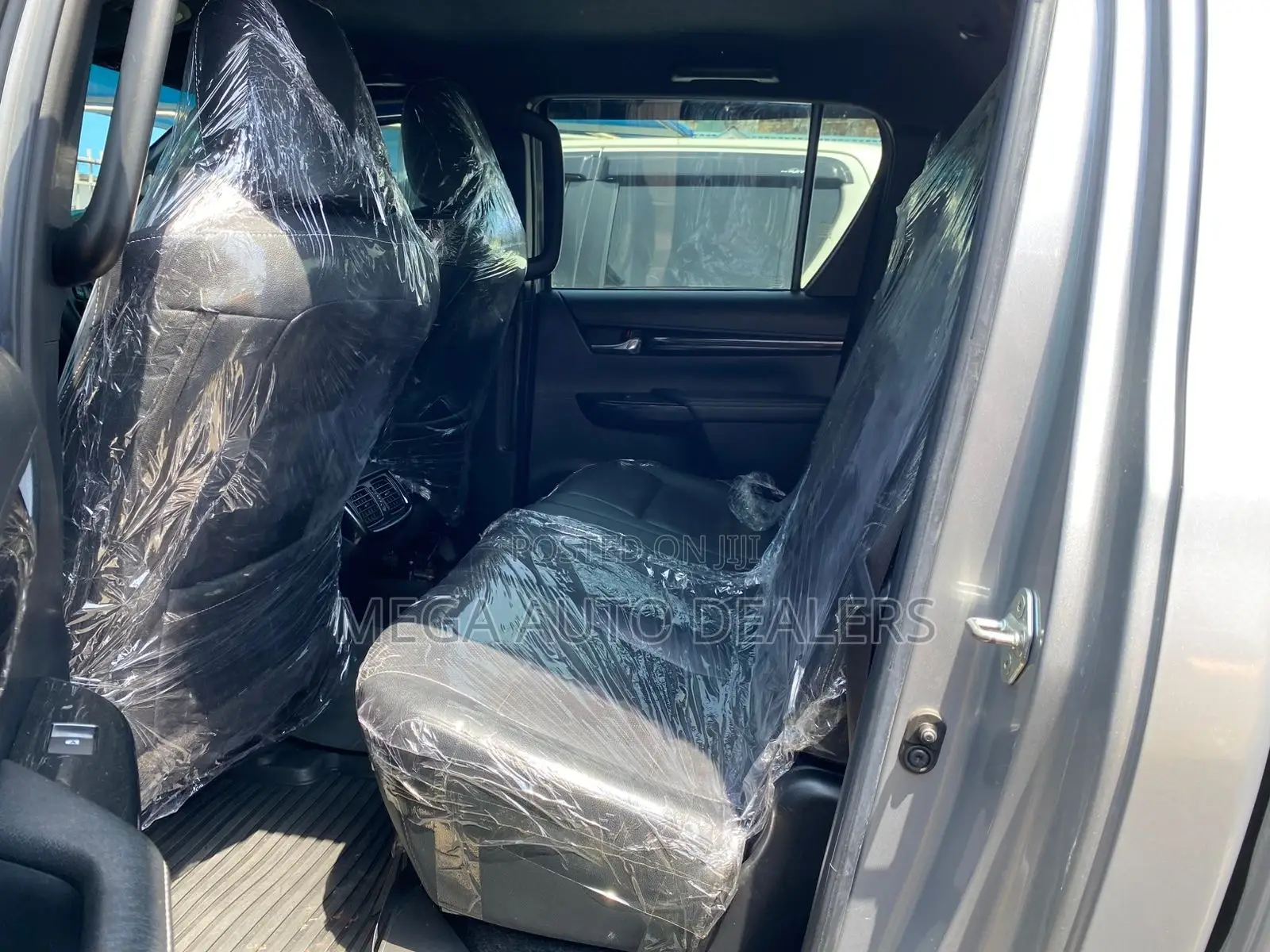 Toyota Hilux 2023 Gray