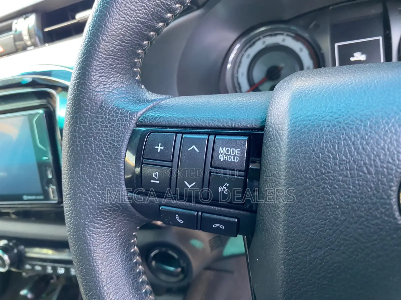 Toyota Hilux 2023 Gray