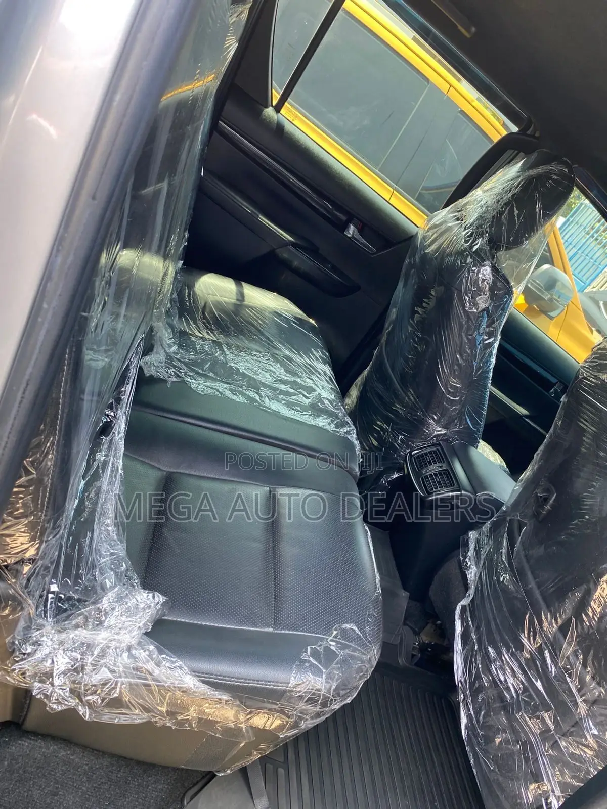 Toyota Hilux 2023 Gray