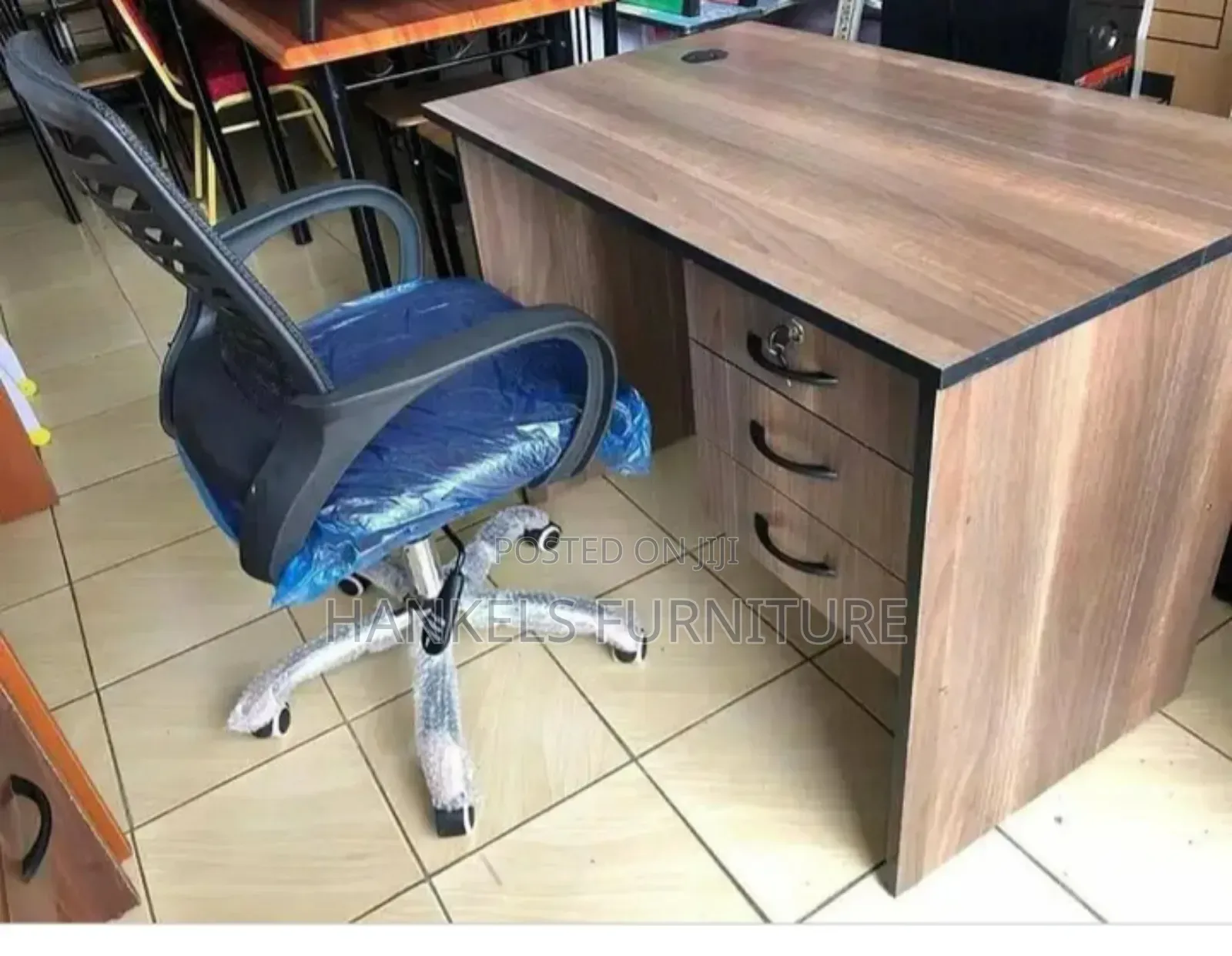 Affordable Office Desk – Fast Delivery