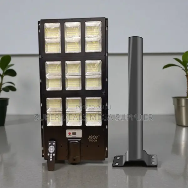 2000w Solar Street Light With Waterproof Housing And Easy Installation
