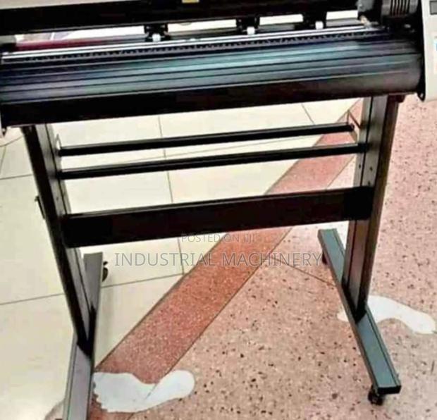 Plotter Cutter Machine - main view