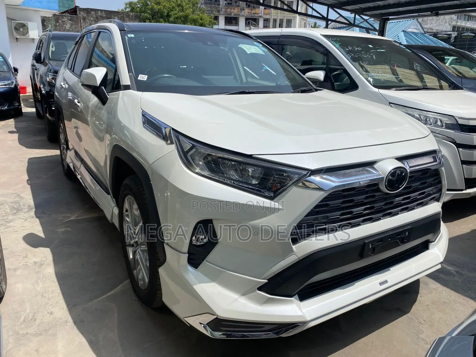 Toyota RAV4 2019 White