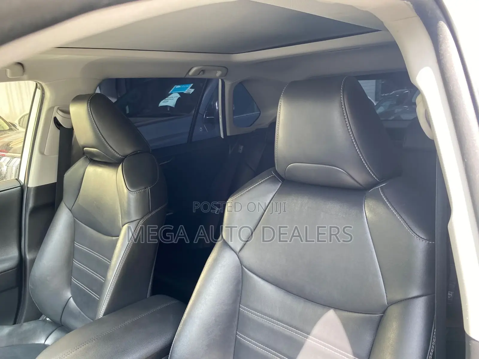 Toyota RAV4 2019 White