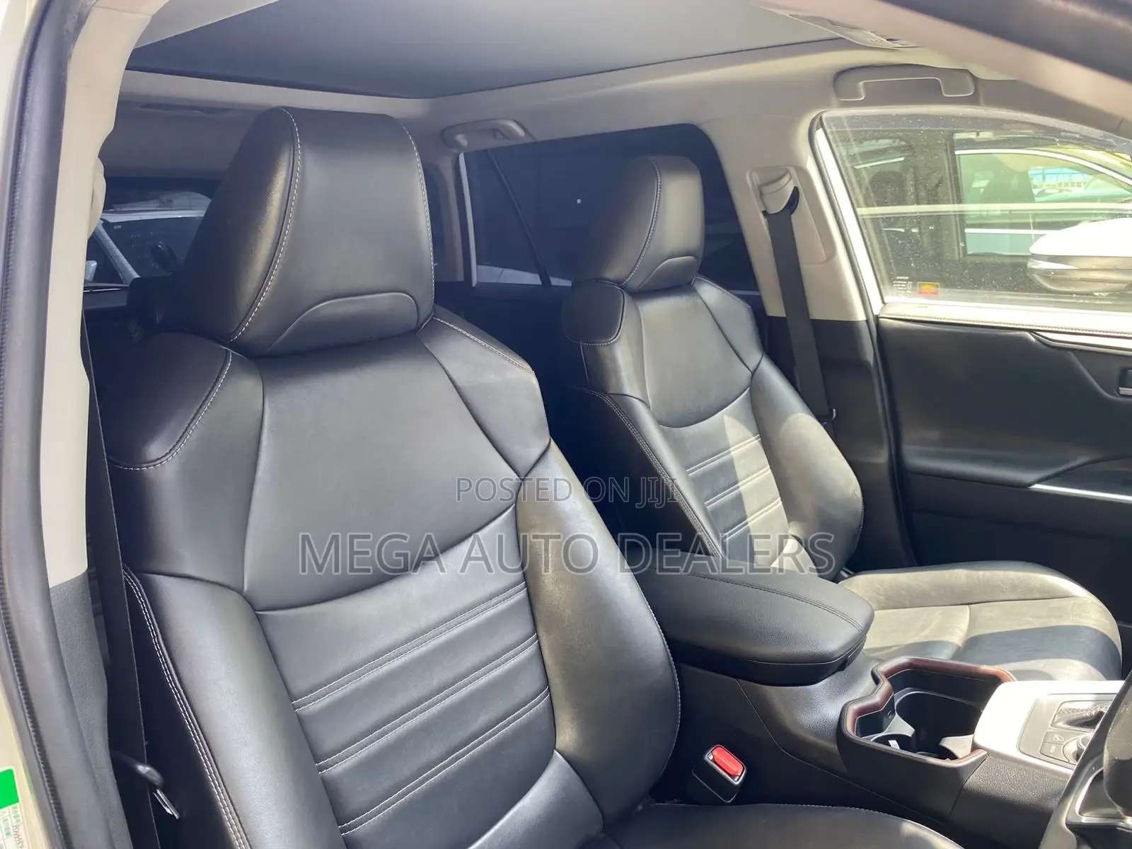 Toyota RAV4 2019 White