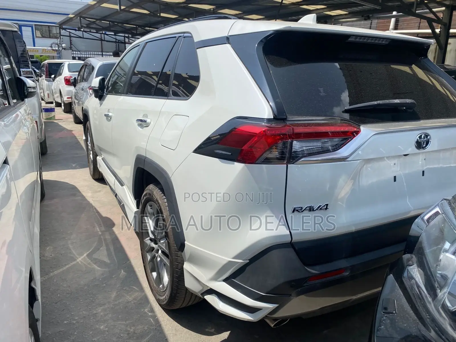 Toyota RAV4 2019 White