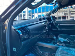 Toyota Hilux 2020 Black