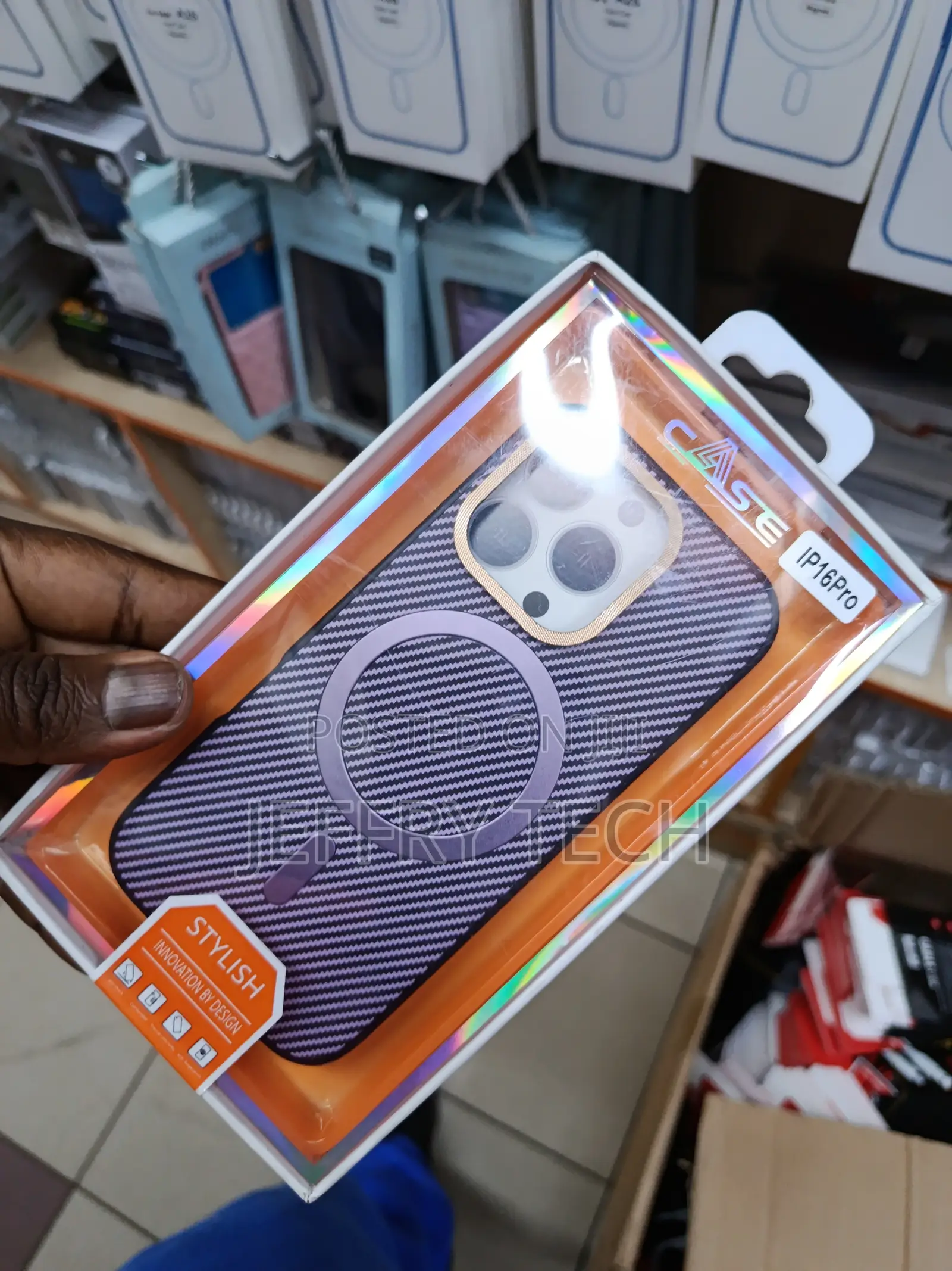 Amazxia Magnetic Carbon Fiber Texture Case for iPhone 16 Pro