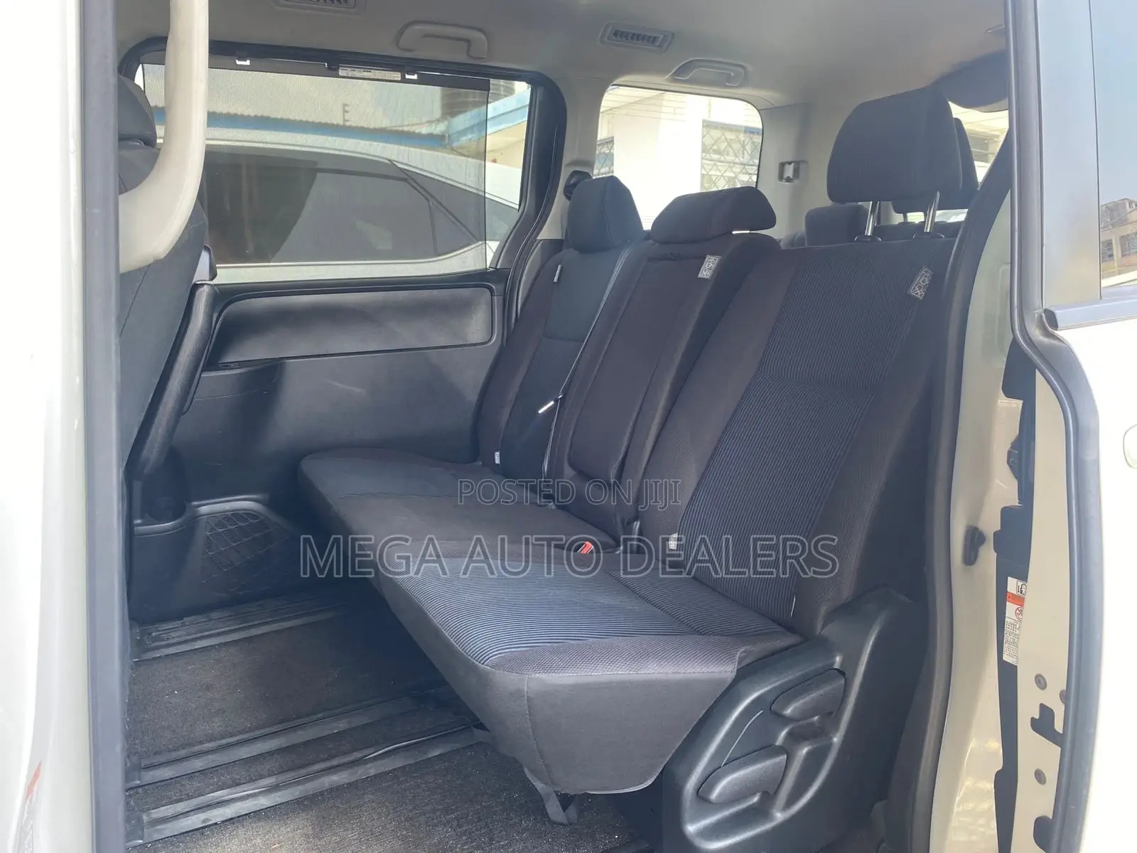 Toyota Noah 2018 White