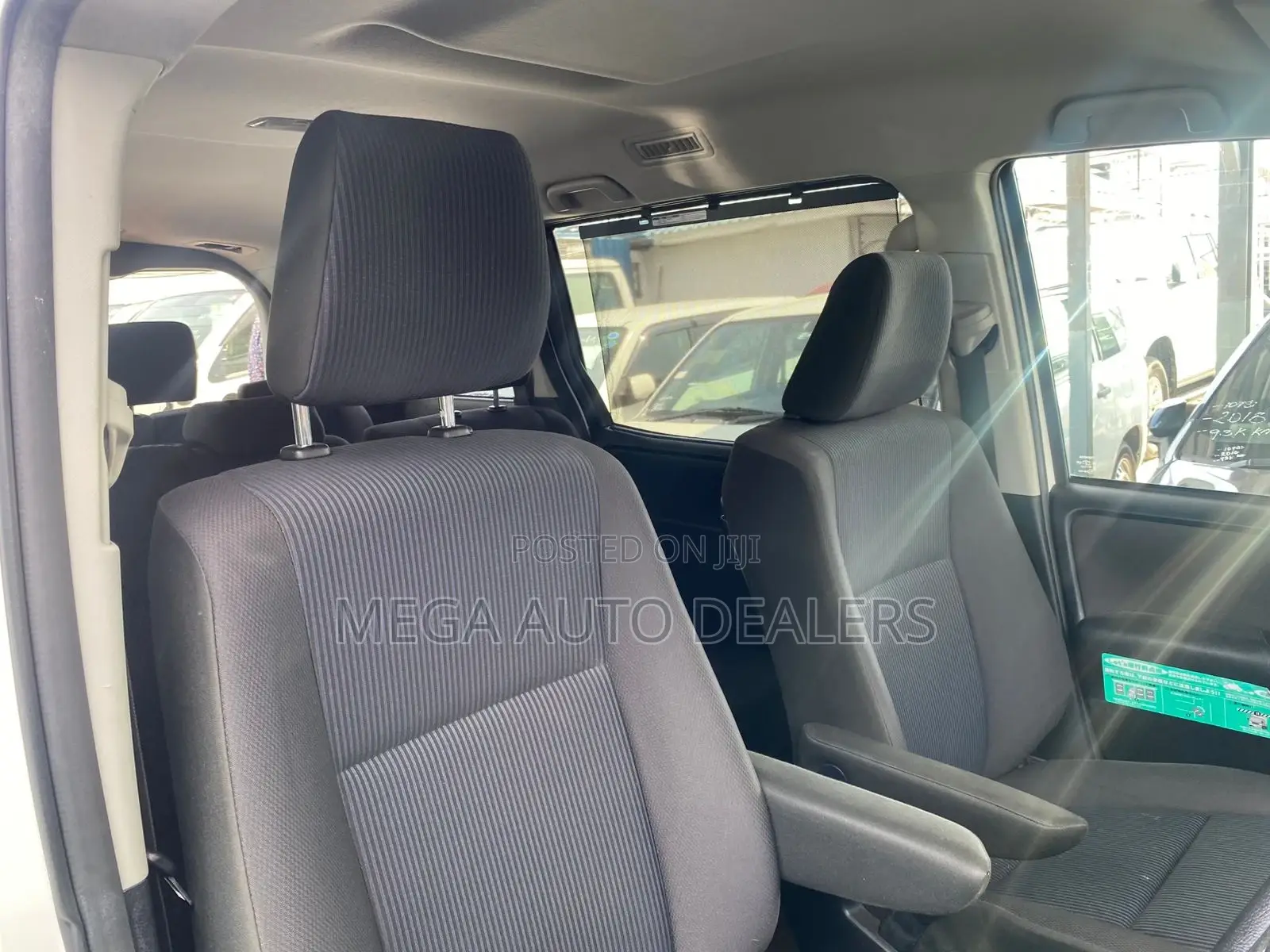 Toyota Noah 2018 White