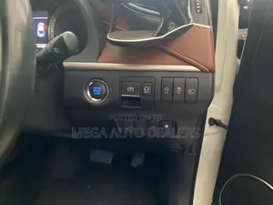 Toyota Harrier 2018 White