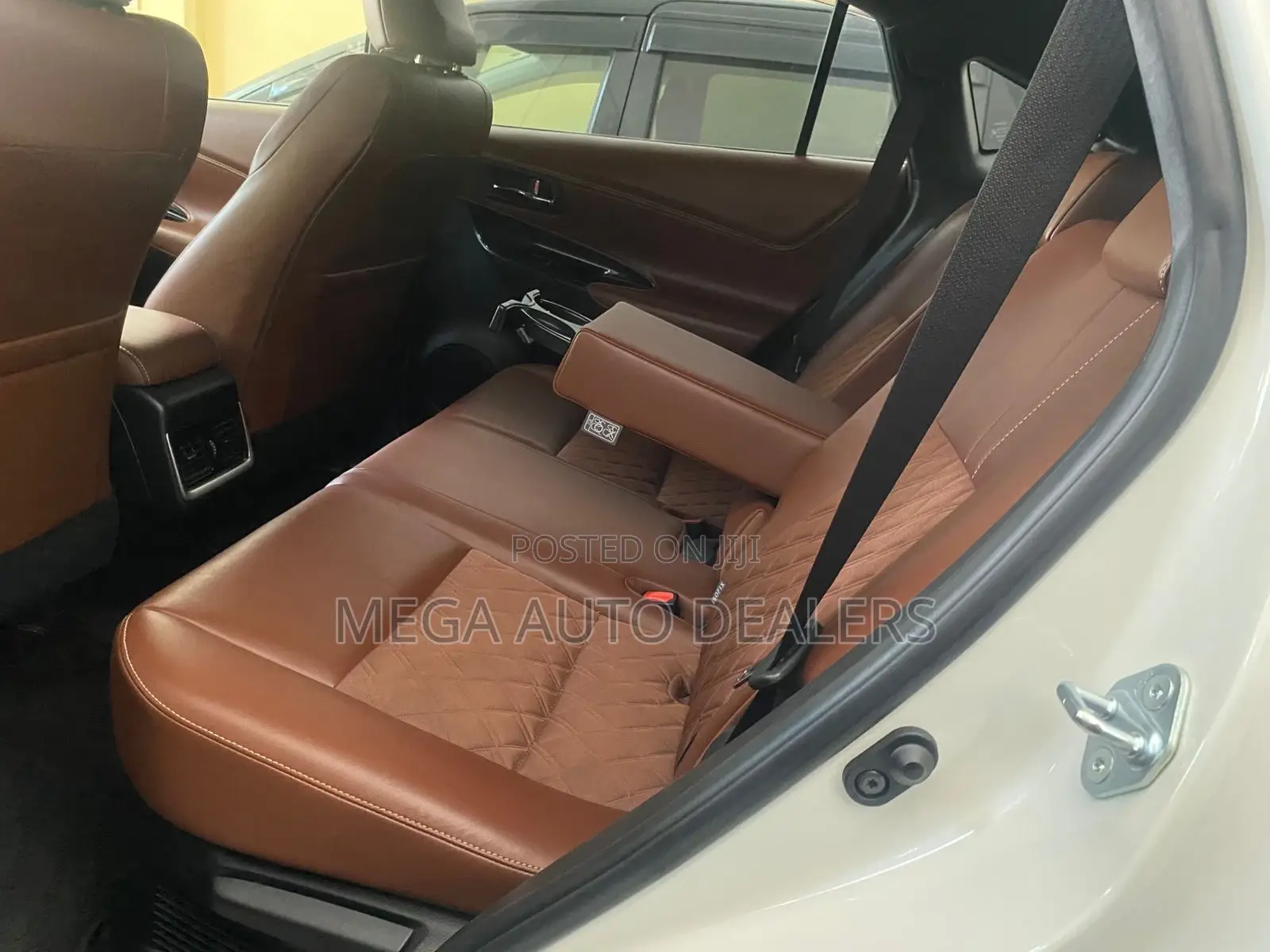 Toyota Harrier 2018 White