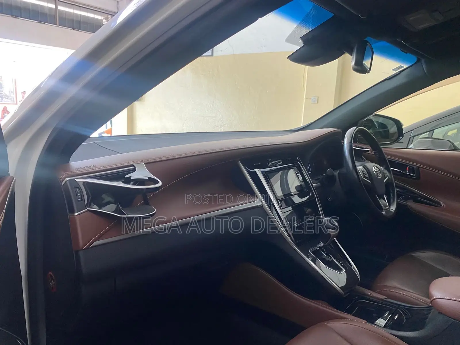 Toyota Harrier 2018 White