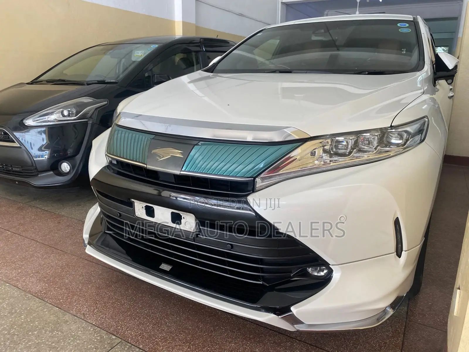 Toyota Harrier 2018 White