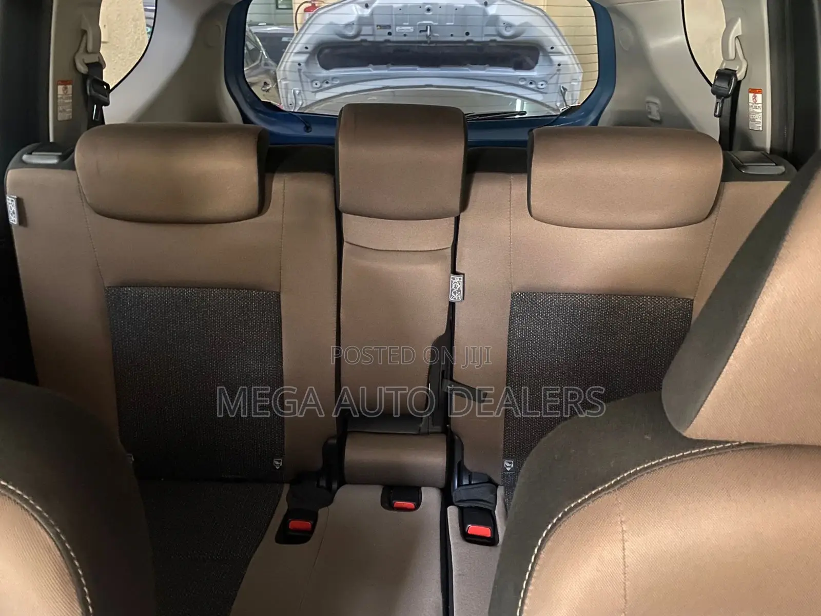 Toyota Sienta 2019 Blue