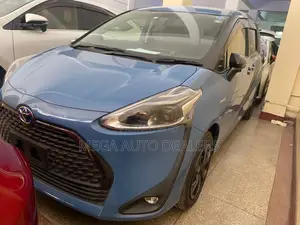 Toyota Sienta 2019 Blue