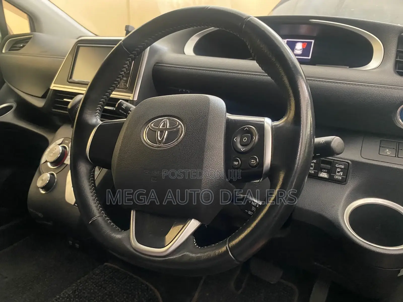 Toyota Sienta 2019 Blue