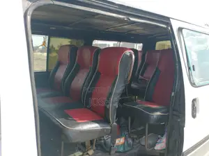 Toyota HiAce 2003 White