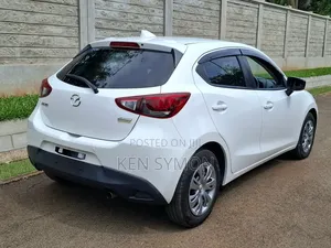 Mazda Demio 2019 Pearl