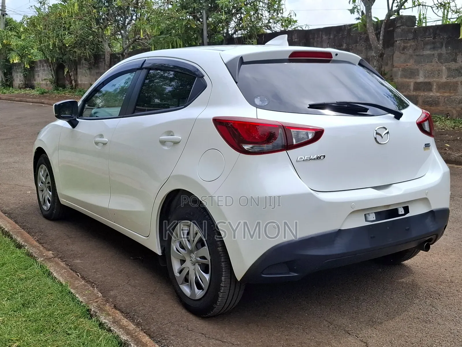 Mazda Demio 2019 Pearl