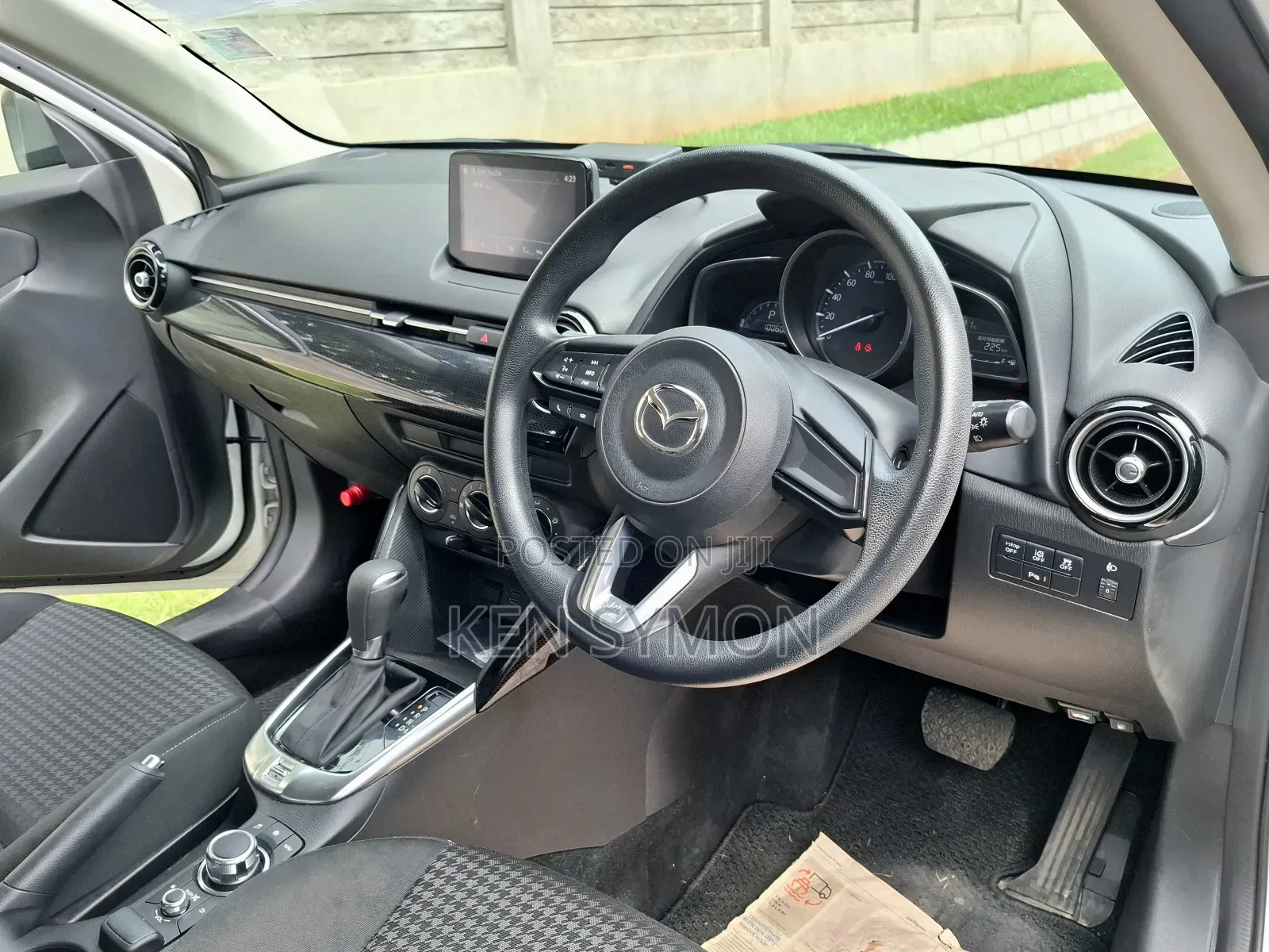 Mazda Demio 2019 Pearl