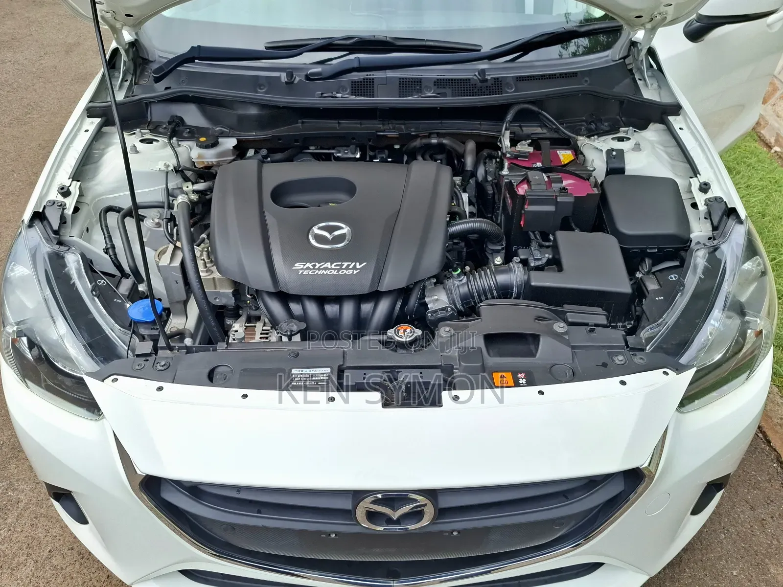 Mazda Demio 2019 Pearl