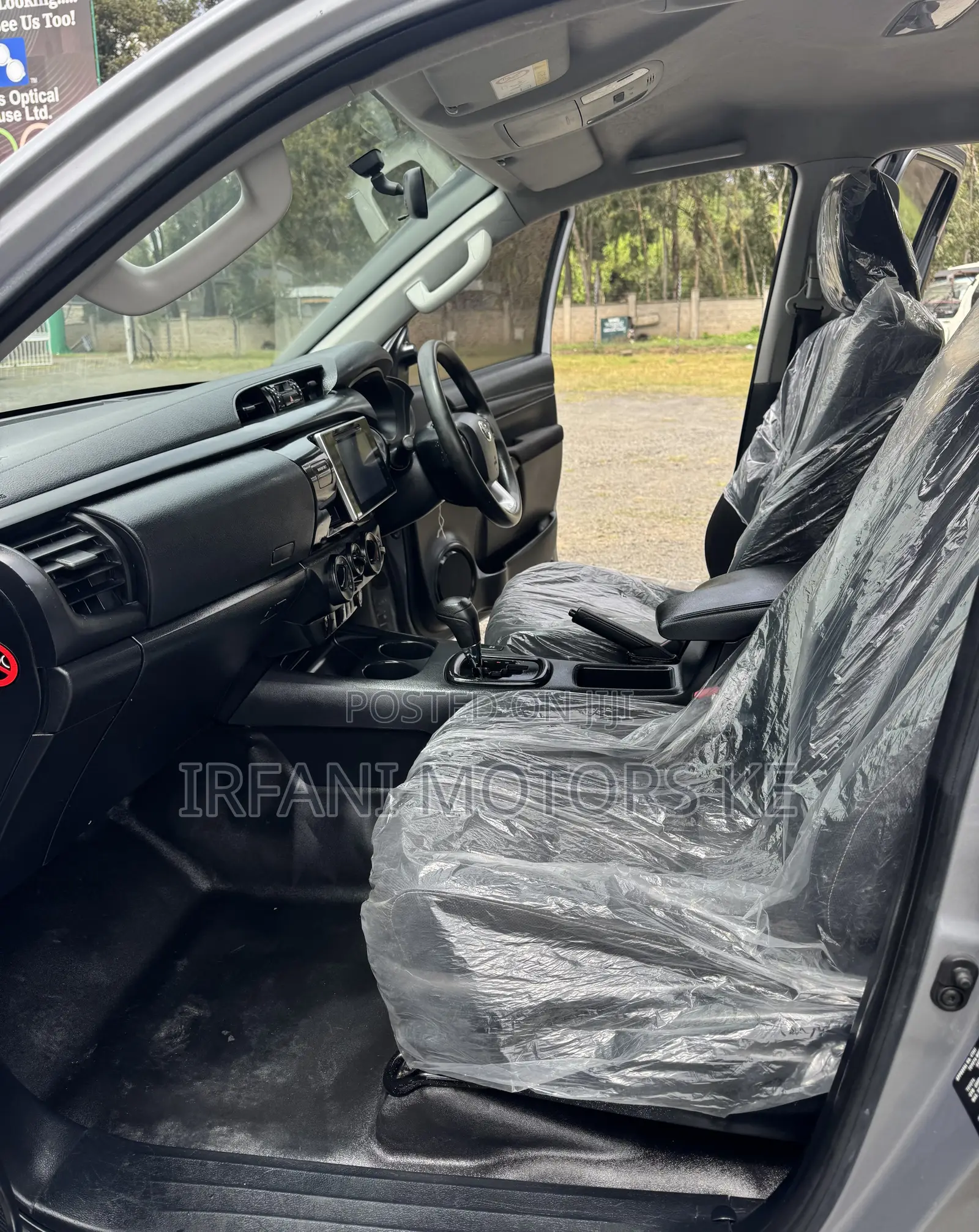 Toyota Hilux Revo Double Cab Deisel 2.8 AWD 2018 Silver