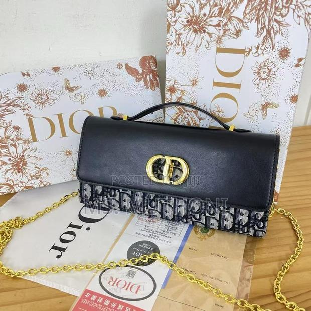 Boxed Dior 30 Montaigne Top Handle Pouch - thumbnail 3