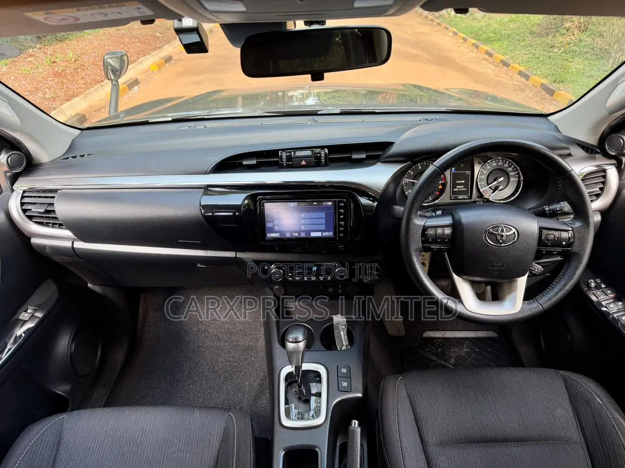 Toyota Hilux 2021 Brown