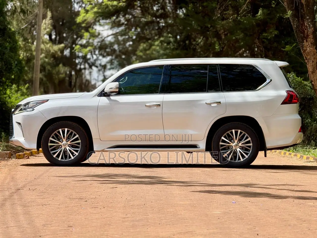 Lexus LX 450d AWD 2017 White