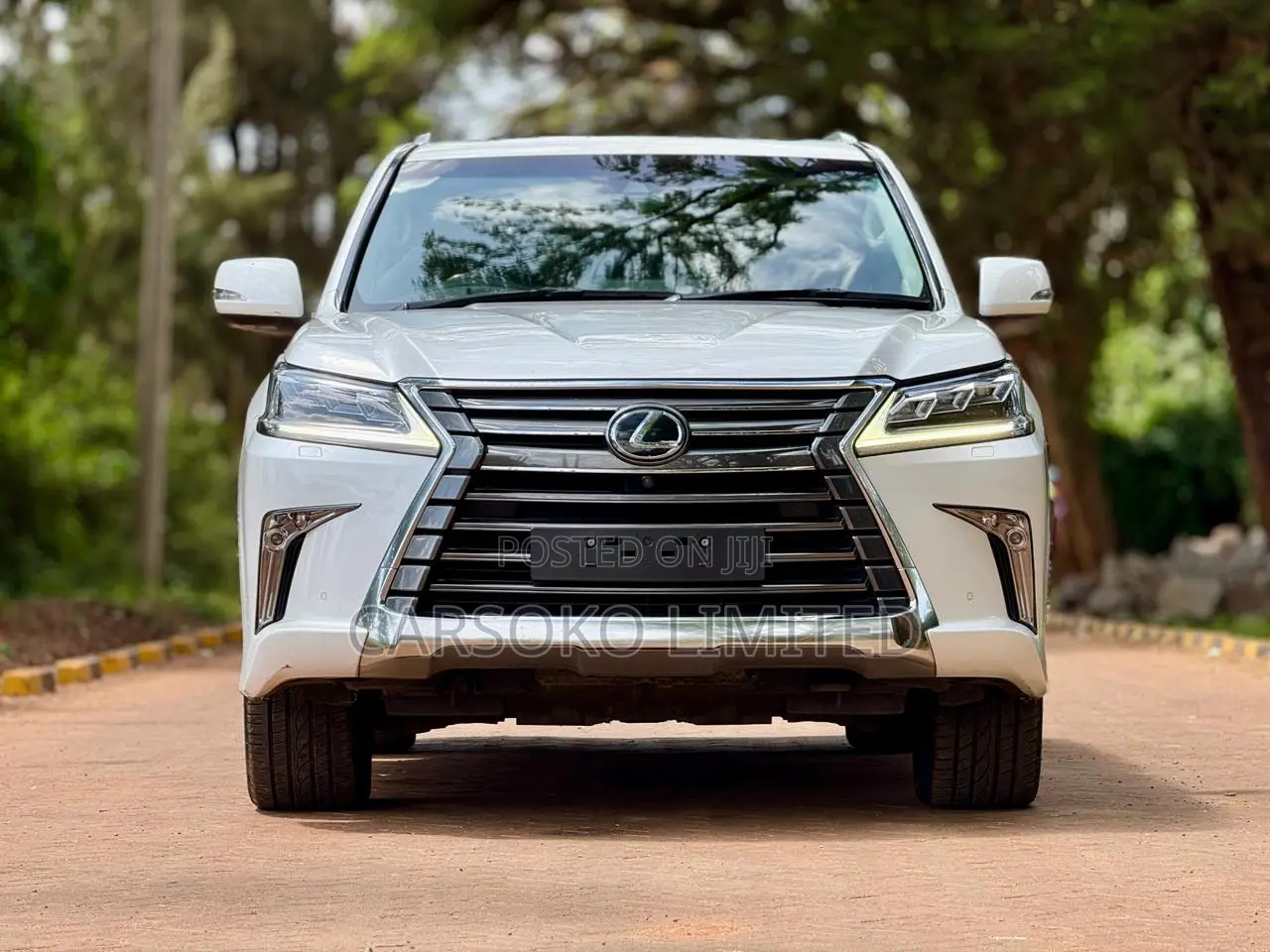 Lexus LX 450d AWD 2017 White