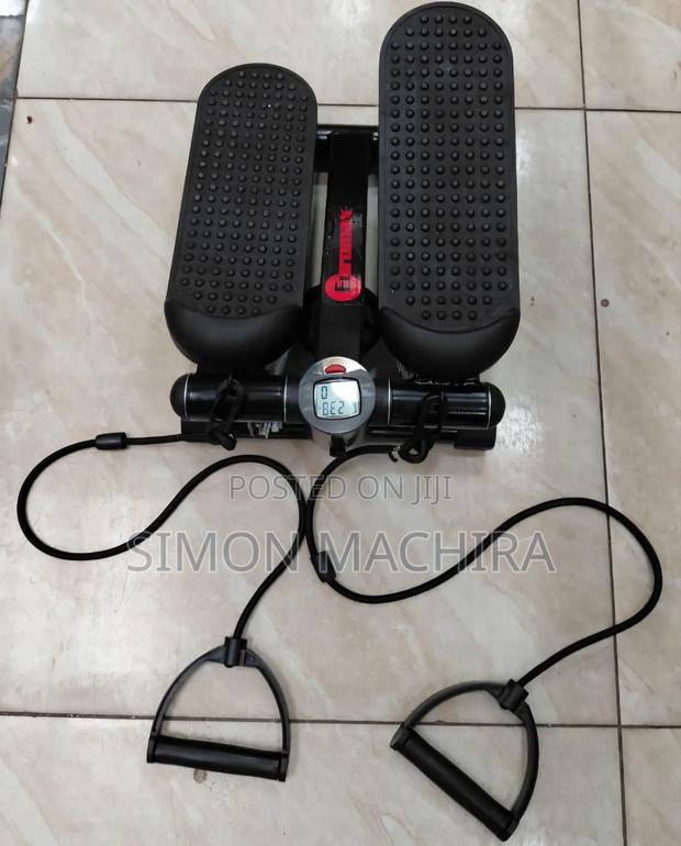 Ministepper With Hand Bands Black Color - main view