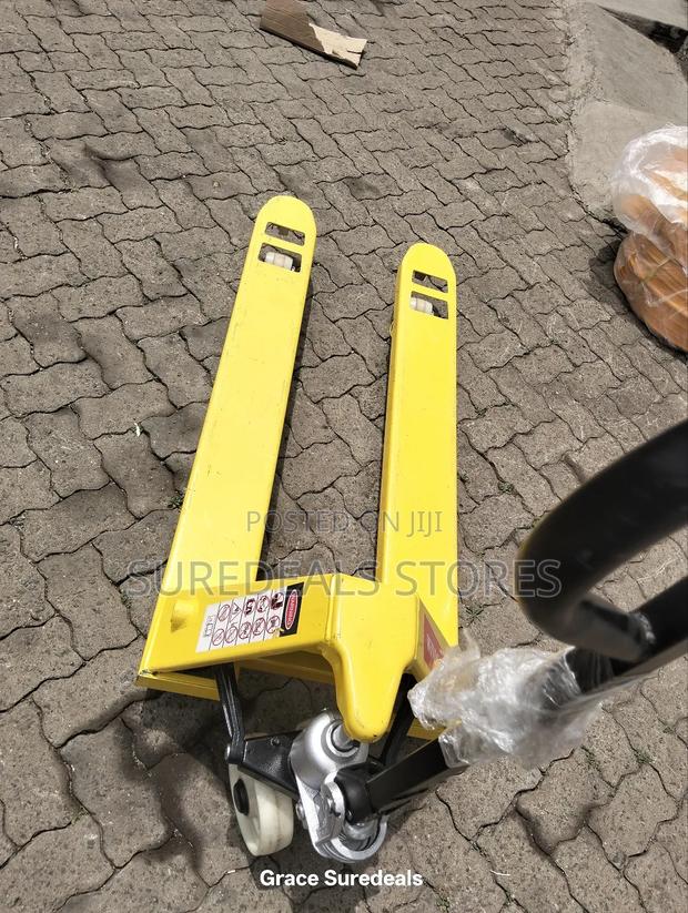 Narrow Base Pallet Trolley - thumbnail 3