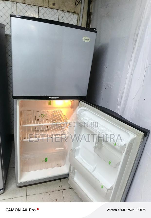 Strong and Stable Samsung Fridge 280 Litres