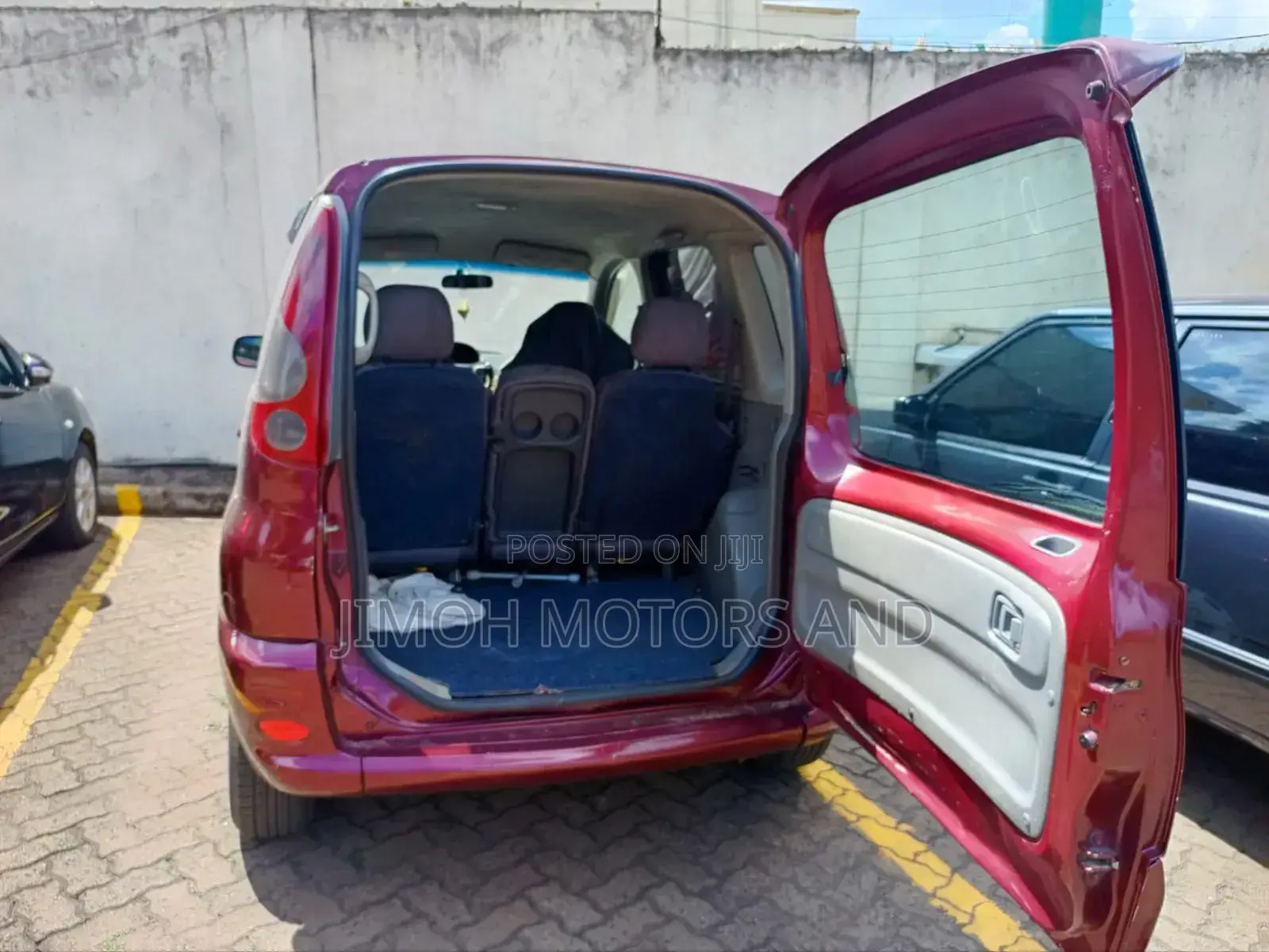 Toyota Fun Cargo 2003 Red