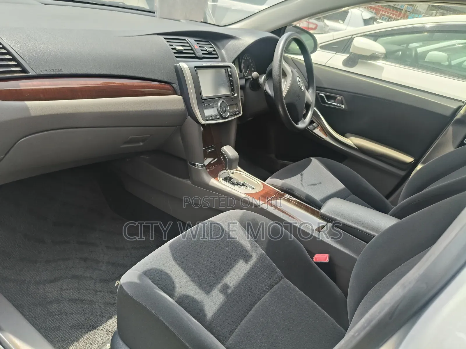 Toyota Allion 2016 Silver