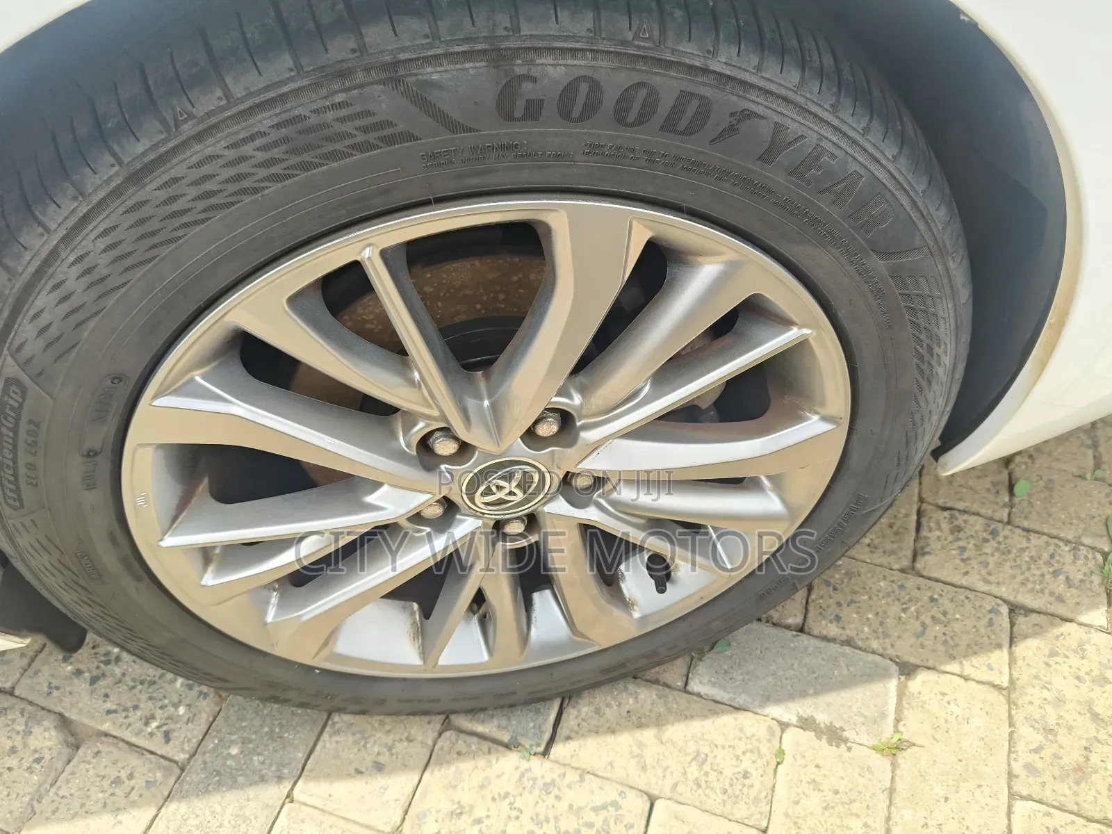 Toyota Avensis 2018 White