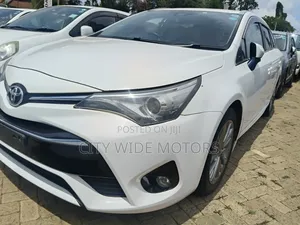 Toyota Avensis 2018 White