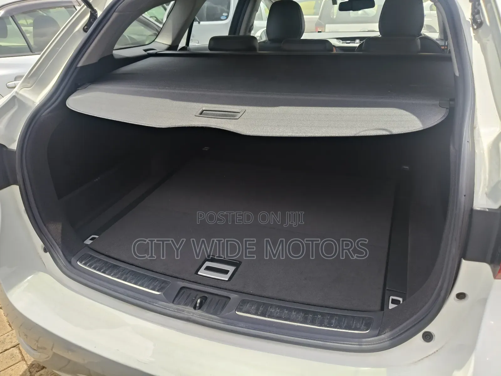 Toyota Avensis 2018 White