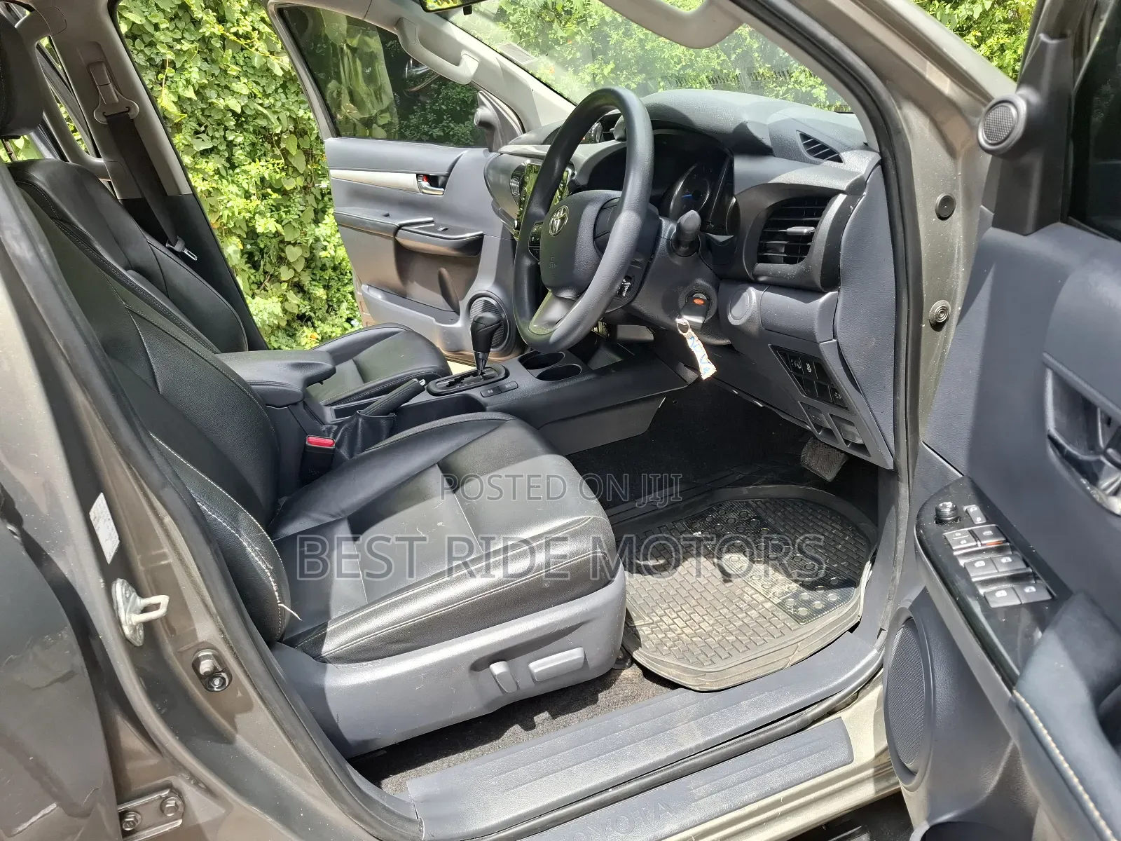 Toyota Hilux Revo Double Cab Deisel 2.4 AWD 2022 Gray