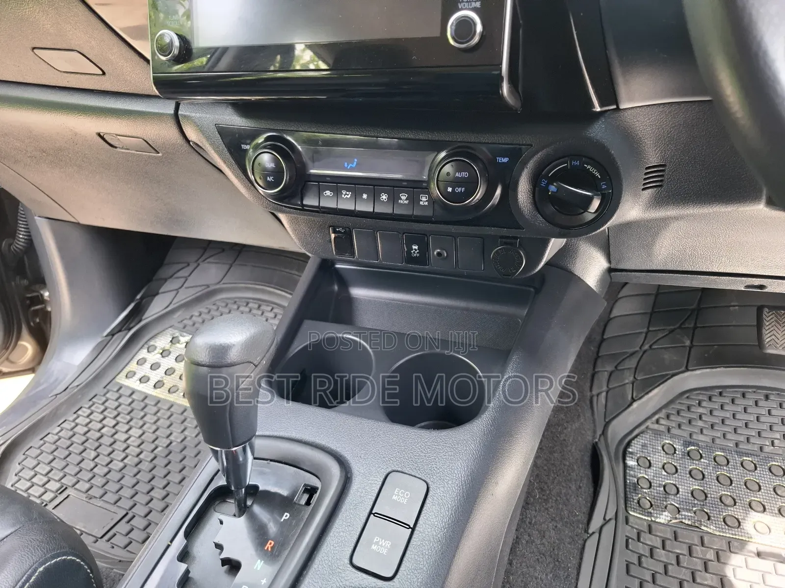 Toyota Hilux Revo Double Cab Deisel 2.4 AWD 2022 Gray
