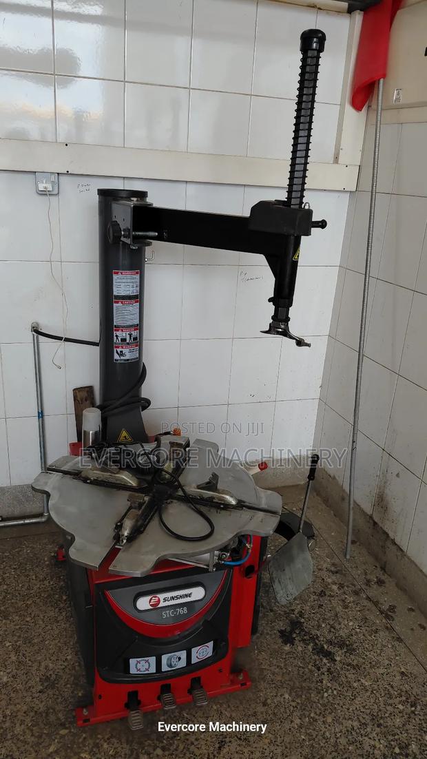 Heavu Duty Tyre Changer Machine New Model for Commercial Duty - thumbnail 2
