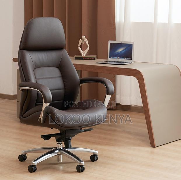 Office Chair; High Back Executive Leather Durable Swivel Office Chair